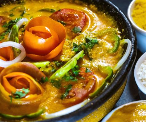   Moqueca de Peixe! Un Deleite Tropical Con Notas De Coco Y Especias