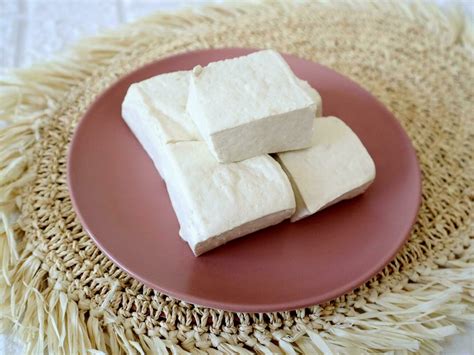  Tofu de Changzhou: ¿Sabías que este manjar crujiente y sedoso se prepara con leche de soja coagulada?